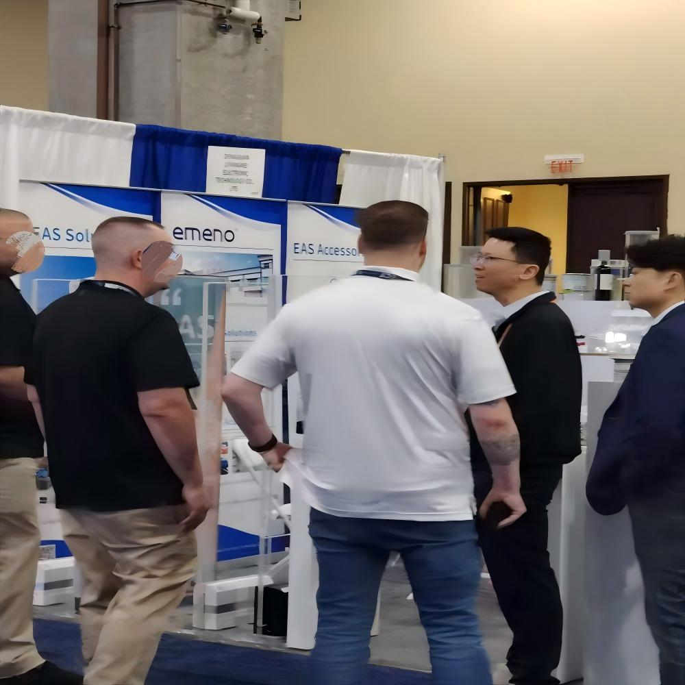 Lifangmei was drie dagen aanwezig op de NRF-stand. Lifangmei observeerde de drie meest dringende zorgen van de Noord-Amerikaanse klanten.